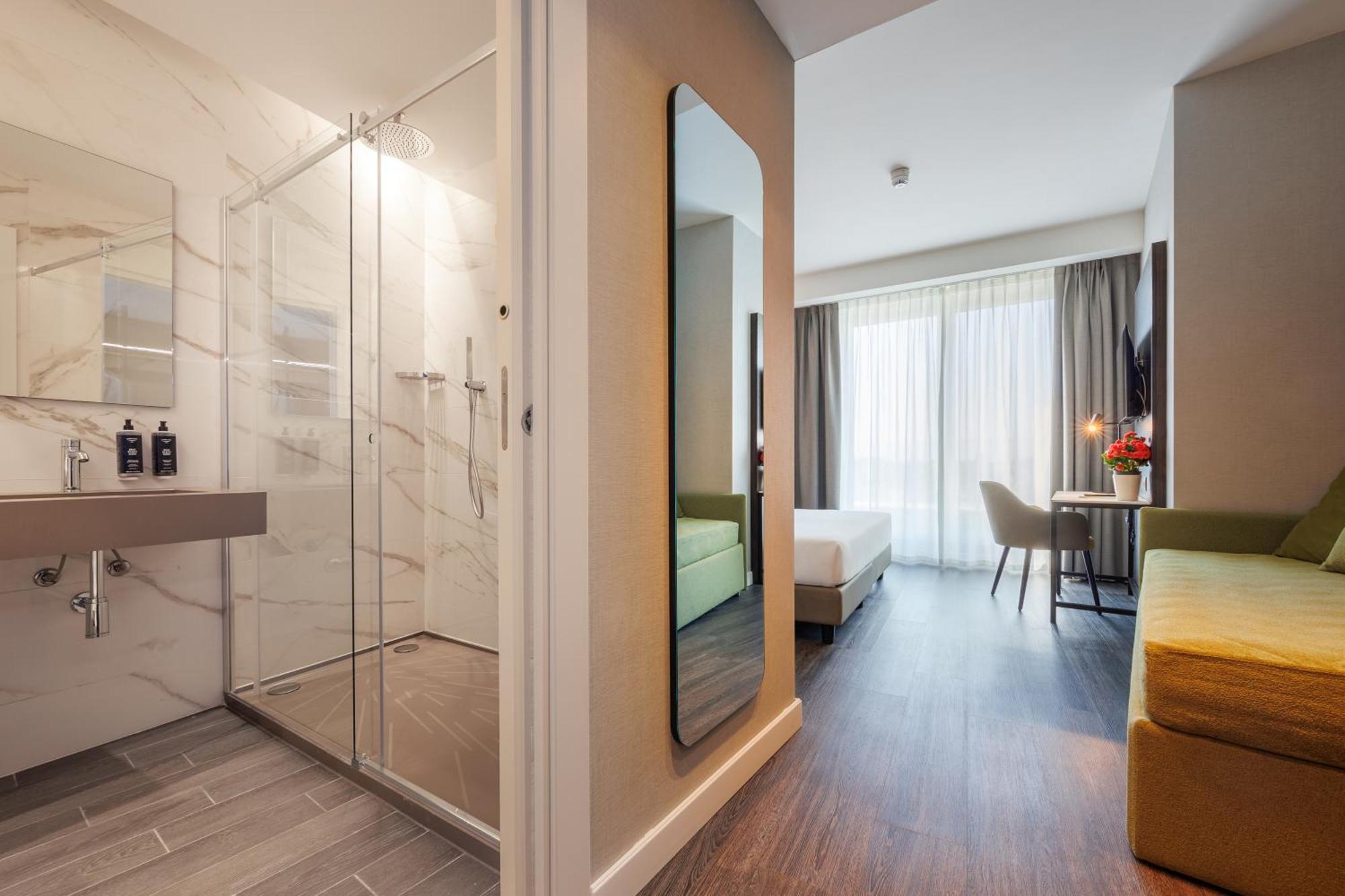 Ih Hotels Milano Centrale Ngoại thất bức ảnh
