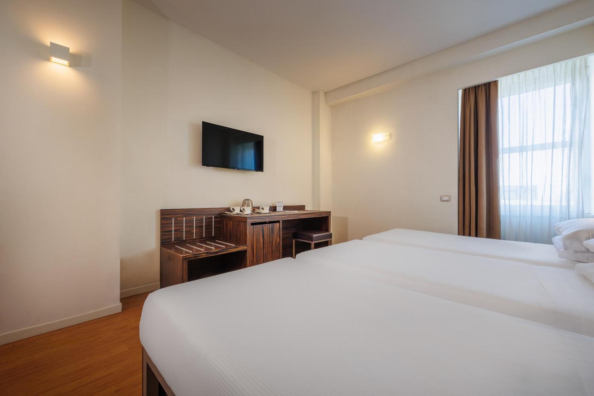 Ih Hotels Milano Centrale Ngoại thất bức ảnh