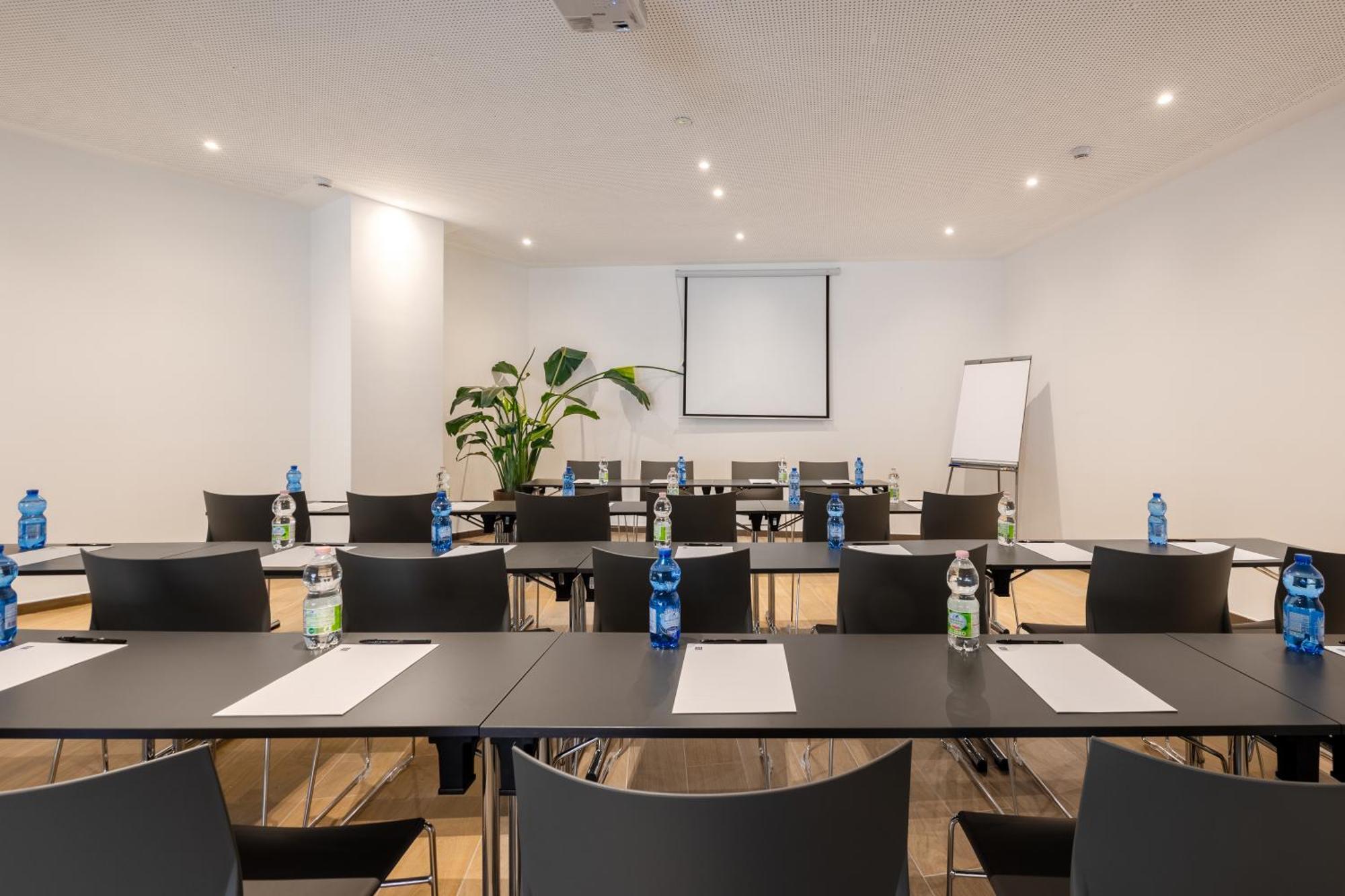 Ih Hotels Milano Centrale Ngoại thất bức ảnh